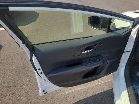 Certified 2023 Toyota Prius Prime FWD image 14