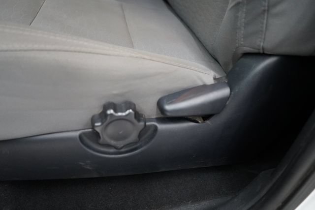 Used 2019 Toyota Tacoma SR5 AWD/4WD image 12