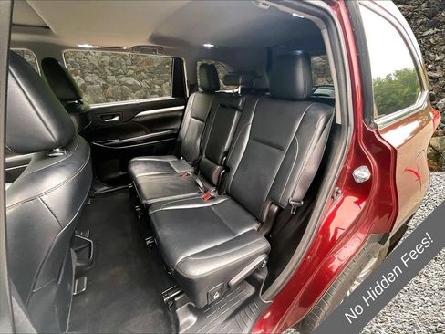 Used 2017 Toyota Highlander XLE w/ Protection Package #3 AWD/4WD image 23