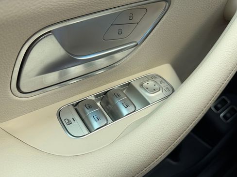 Certified 2024 Mercedes-Benz GLE 450e 4MATIC image 23