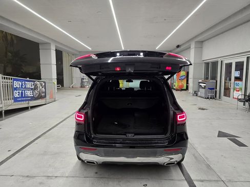 Used 2021 Mercedes-Benz GLB 250 image 35