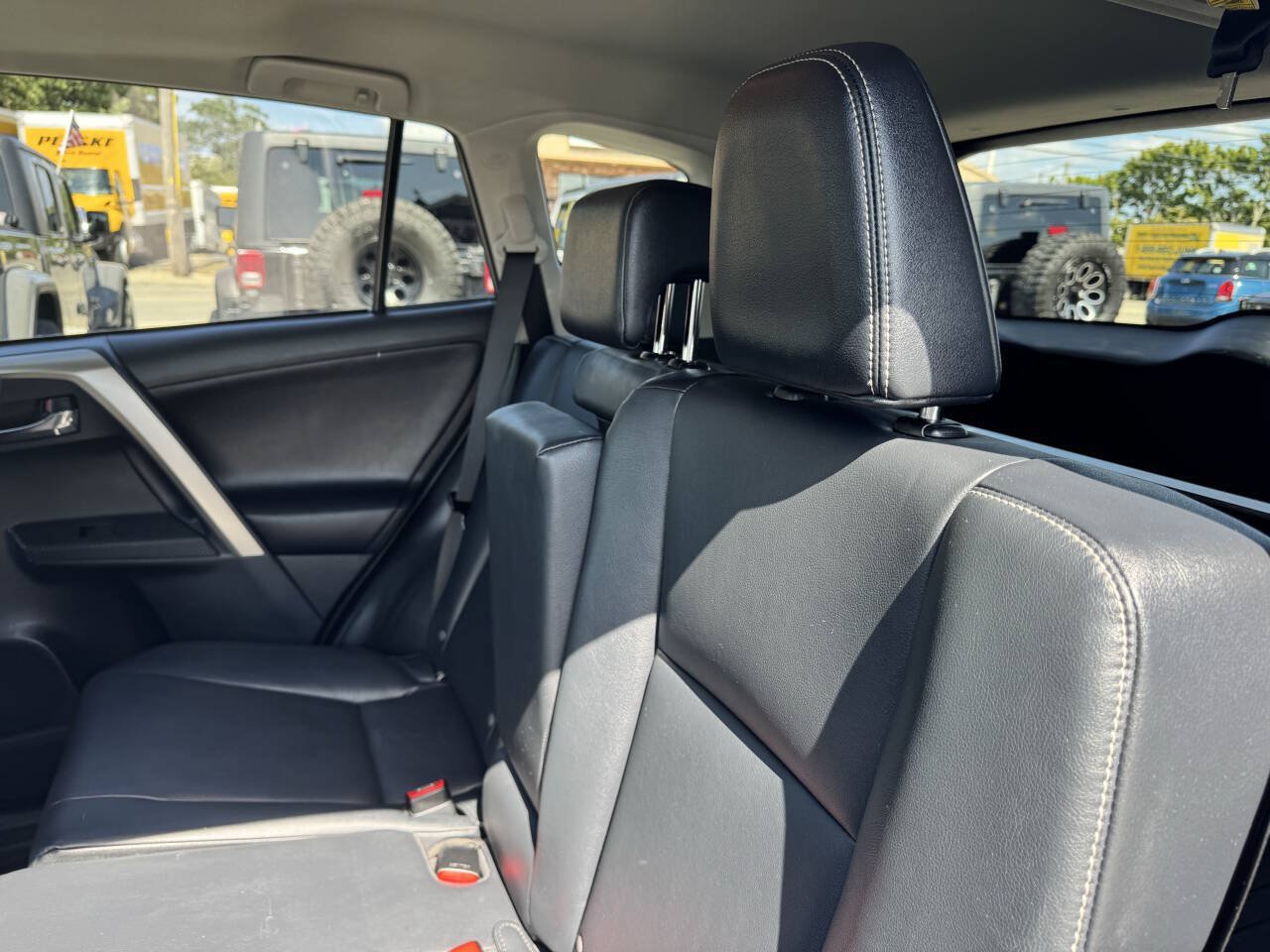 Used 2013 Toyota RAV4 Limited AWD/4WD image 26