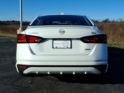 Certified 2024 Nissan Altima 2.5 SV image 5