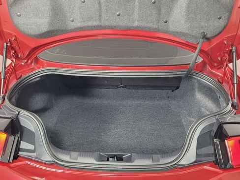 Used 2024 Ford Mustang GT Premium image 9