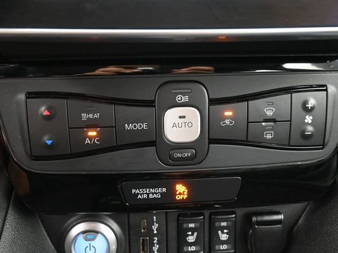 Used 2021 Nissan Leaf SL Plus FWD image 16