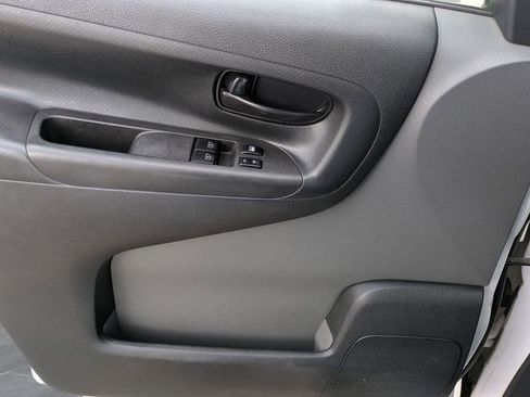 Used 2019 Nissan NV200 SV w/ Navigation Package FWD image 13