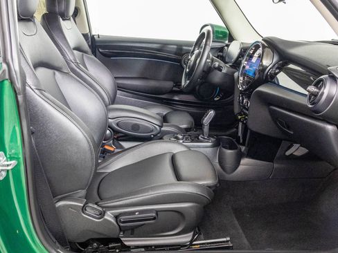 Used 2023 MINI Cooper SE image 40