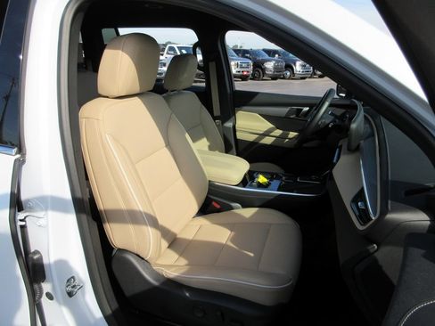 Certified 2026 Buick Enclave Preferred FWD image 24