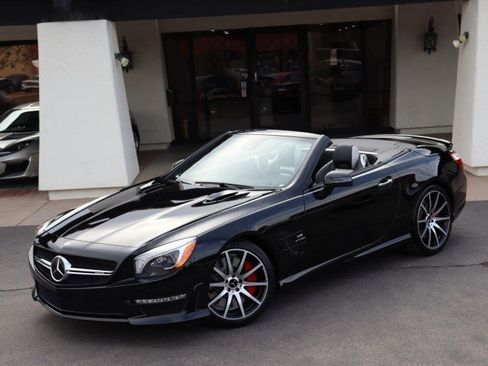 Used 2015 Mercedes-Benz SL 63 AMG image 4