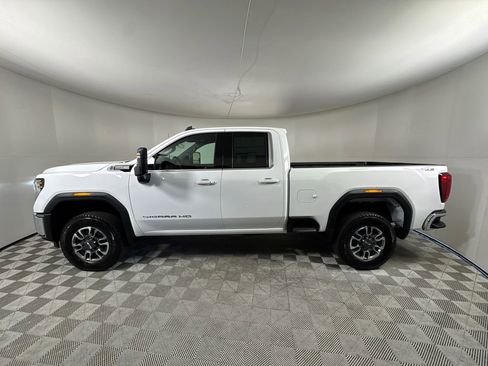 New 2026 GMC Sierra 2500 SLE w/ SLE Value Package; image 8