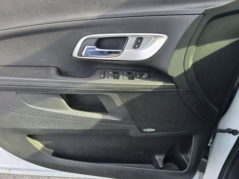 Used 2017 Chevrolet Equinox LT w/ Convenience Package image 51