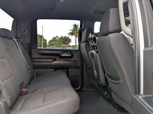 Used 2024 Chevrolet Silverado 2500 LT AWD/4WD image 18