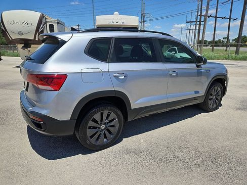 Used 2024 Volkswagen Taos S FWD image 8