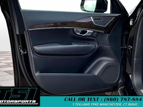 Used 2018 Volvo XC90 T6 Momentum w/ Convenience Package image 23