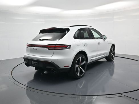 Certified 2024 Porsche Macan S image 30