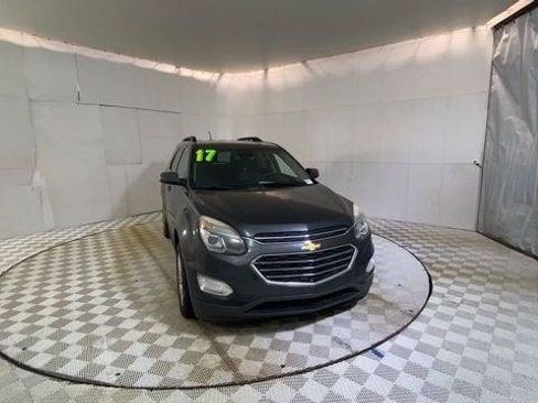 Used 2017 Chevrolet Equinox LT FWD image 6