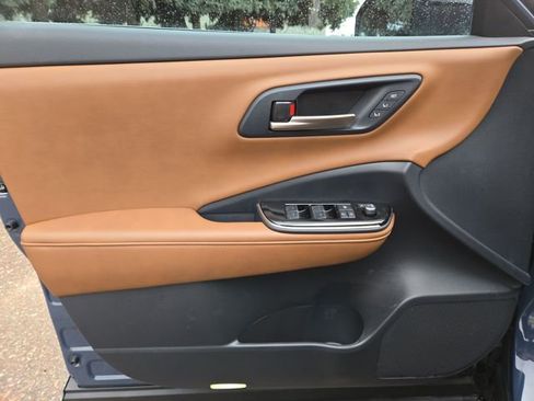 Used 2025 Toyota Crown Signia image 13