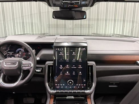 Used 2026 GMC Yukon Denali w/ Sun & Power Step Package AWD/4WD image 34