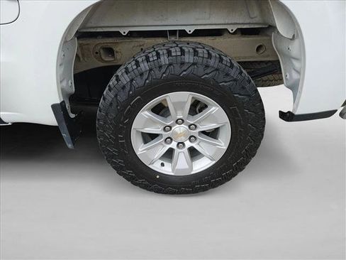 Used 2023 Chevrolet Silverado 1500 LT w/ Work Truck Package AWD/4WD image 9