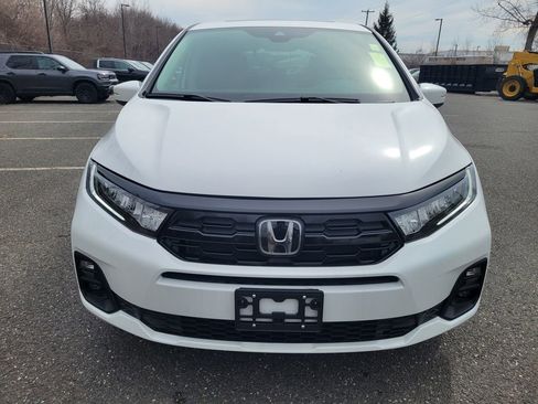 New 2026 Honda Odyssey Touring image 10