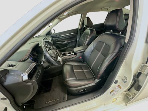 Used 2023 Nissan Altima 2.5 SR FWD image 13