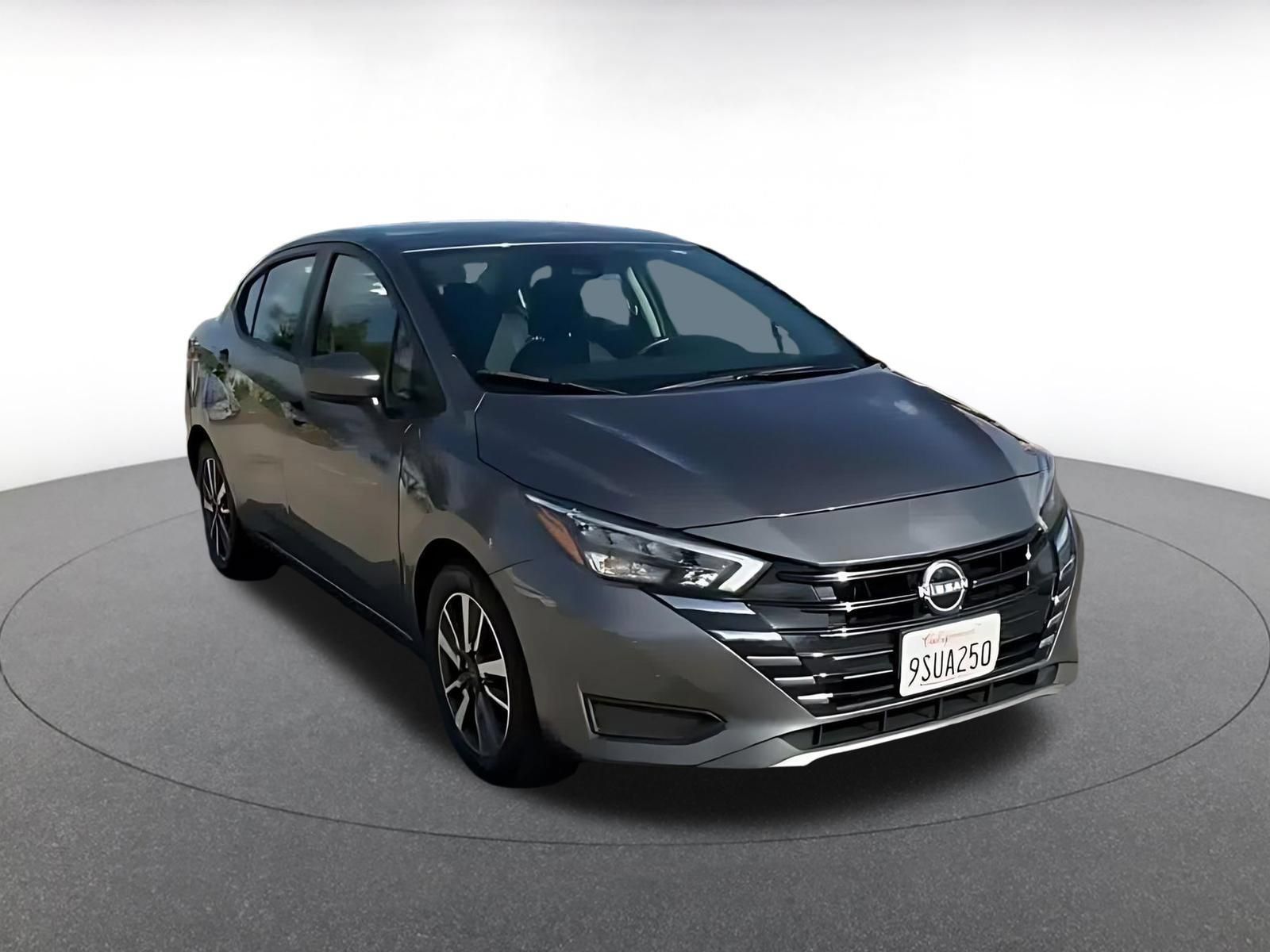 Used 2025 Nissan Versa SV FWD image 3