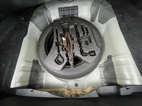 Used 2015 Honda Civic SE image 29