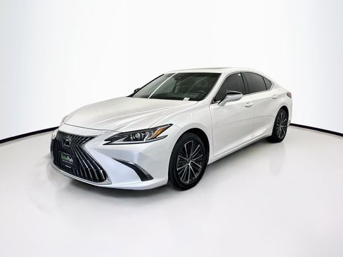 Used 2024 Lexus ES 350 w/ Premium Package FWD image 3