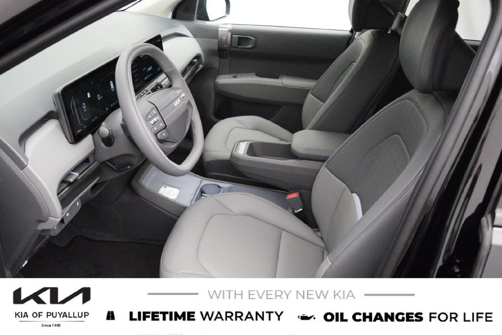 New 2027 Kia EV3 Wind FWD image 10