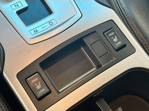 Used 2014 Subaru Outback 3.6R Limited image 25