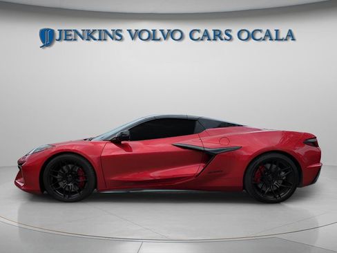 Used 2023 Chevrolet Corvette Z06 RWD image 5