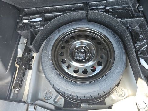 Used 2021 Ford Escape SE w/ Cold Weather Package image 14