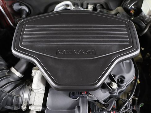 Used 2017 GMC Acadia SLE w/ Driver Alert Package I image 18