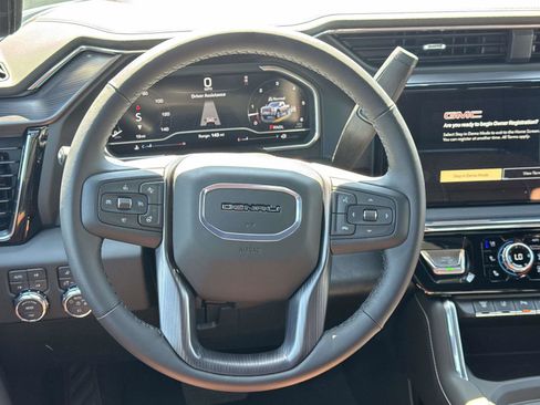 New 2025 GMC Sierra 2500 Denali Ultimate w/ Max Trailering Package image 10