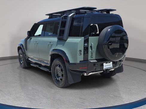 New 2026 Land Rover Defender 110 Trophy Edition AWD/4WD image 7
