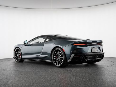 Used 2023 McLaren GT RWD image 17