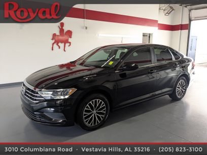 Used 2020 Volkswagen Jetta SE w/ SE Cold Weather Package