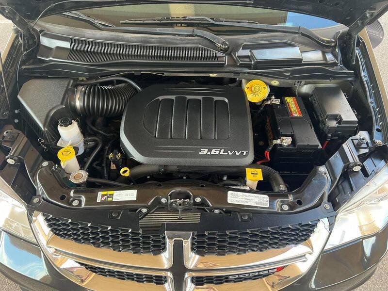 Used 2018 Dodge Grand Caravan SE w/ UConnect Hands-Free Group FWD image 52