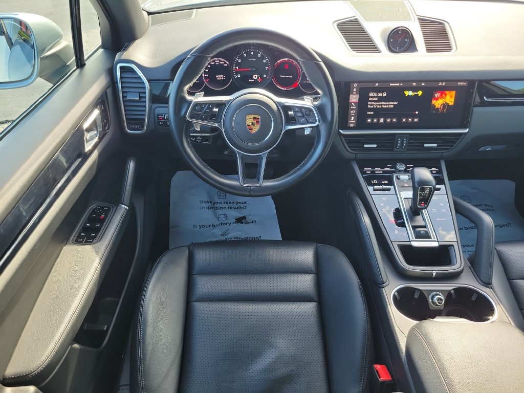 Used 2021 Porsche Cayenne AWD/4WD image 17
