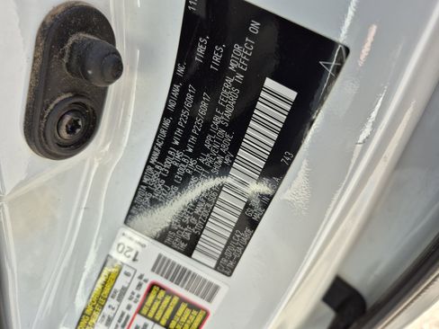 Used 2020 Toyota Sienna XLE w/ XLE Navigation Package image 25