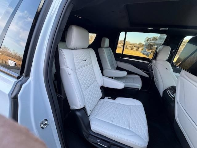 Used 2026 Cadillac Escalade ESV Platinum Sport w/ LPO, Floor Liner Package AWD/4WD image 13