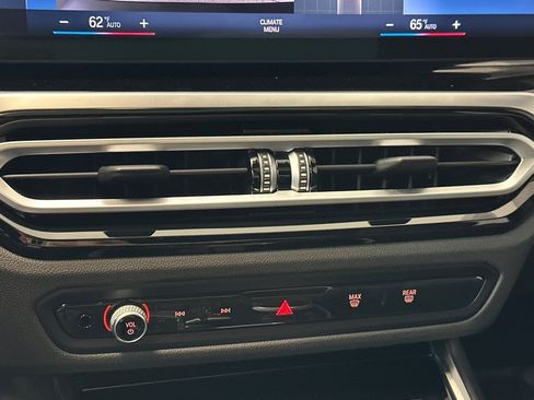 Certified 2023 BMW 330i Sedan RWD image 18