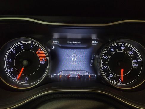 Used 2020 Jeep Cherokee Limited w/ Technology Group image 23