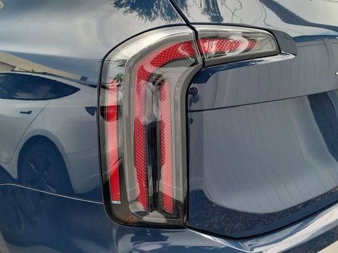 Used 2023 Kia Telluride SX X-Pro AWD/4WD image 9