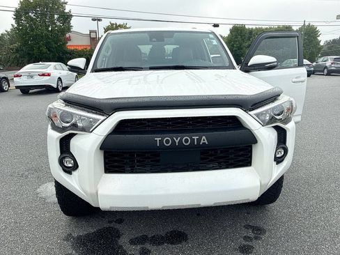 Used 2023 Toyota 4Runner SR5 Premium w/ Moonroof Package AWD/4WD image 30