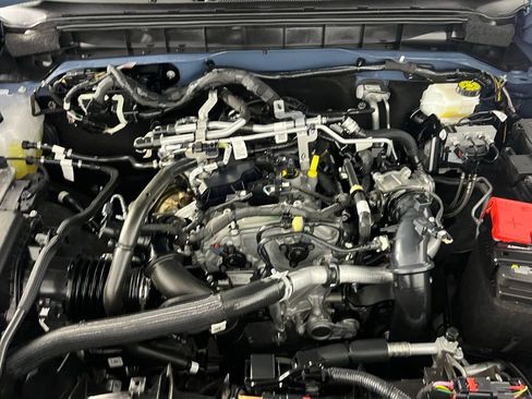 Used 2025 Ford Bronco Big Bend image 37