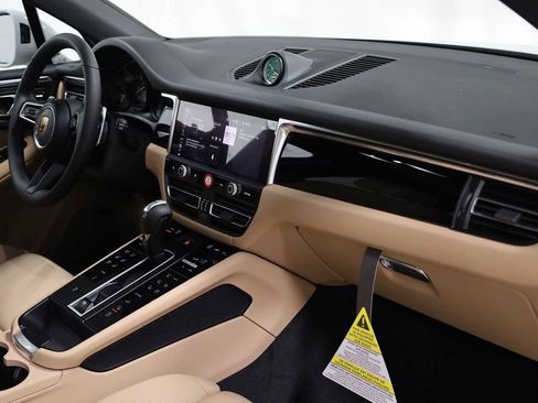 New 2026 Porsche Macan S image 6