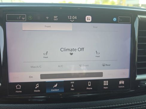 Used 2021 Chrysler Pacifica Touring-L w/ Premium & Safety Sphere Group FWD image 16