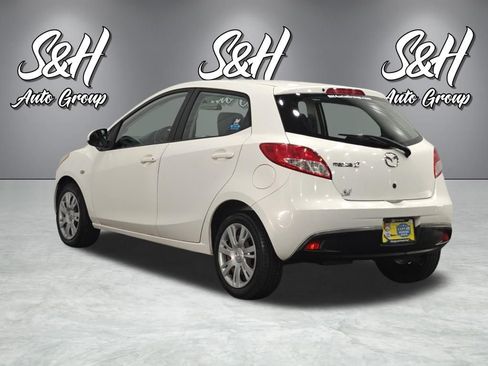 Used 2014 MAZDA MAZDA2 Sport FWD image 16