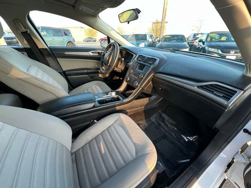 Used 2018 Ford Fusion S image 31